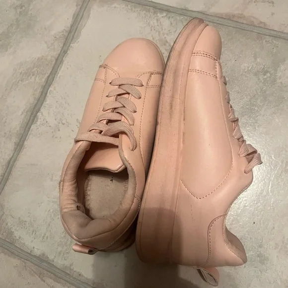 Pink shoes - Picture 8 of 8